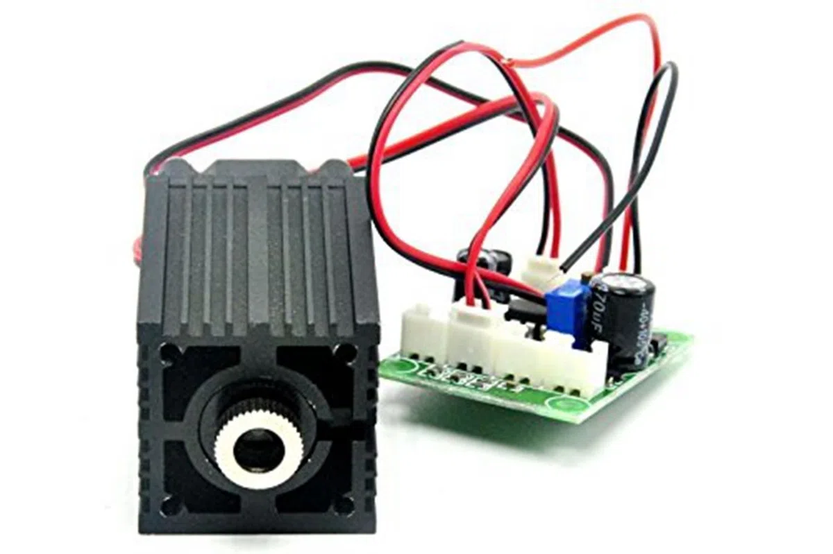sunshine-electronics 12V 532nm Grünes Hochleistungs-Punkt-Laser-Modul 100mw TTL 0-30K HZ + Adapter