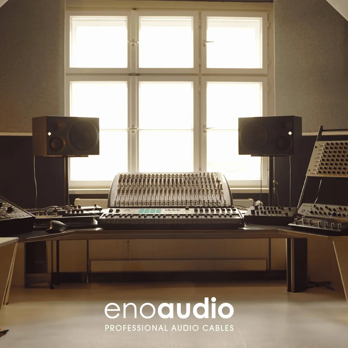 enoaudio Mogami 3080 AES/EBU Digital Kabel 110 Ohm | Neutrik Gold XLR female - XLR male | HiFi, 0,5 m