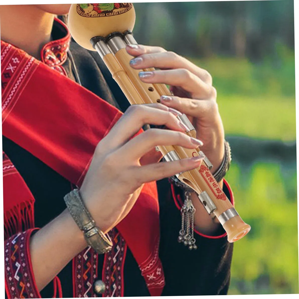 Chinesisches Hulusi Bambusflöte C-dur Handgefertigtes Ethnisches Musikinstrument mit Drei Tönen Bambusmaterial Elegantes Design mit Zwei Sub und Einem Plunger für Zufälliger Stil