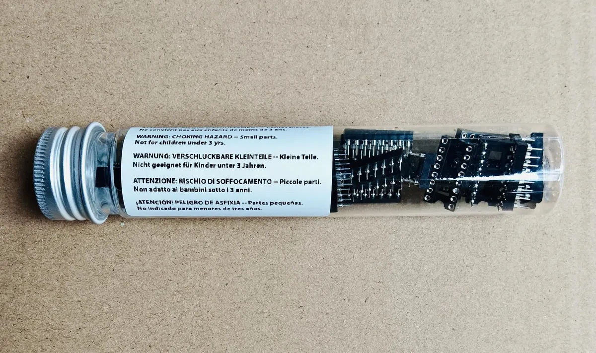 12 Stück PT2399 Echo Delay IC Chips inklusive 12 Stück 16-pin DIP Mikrochip IC Sockel