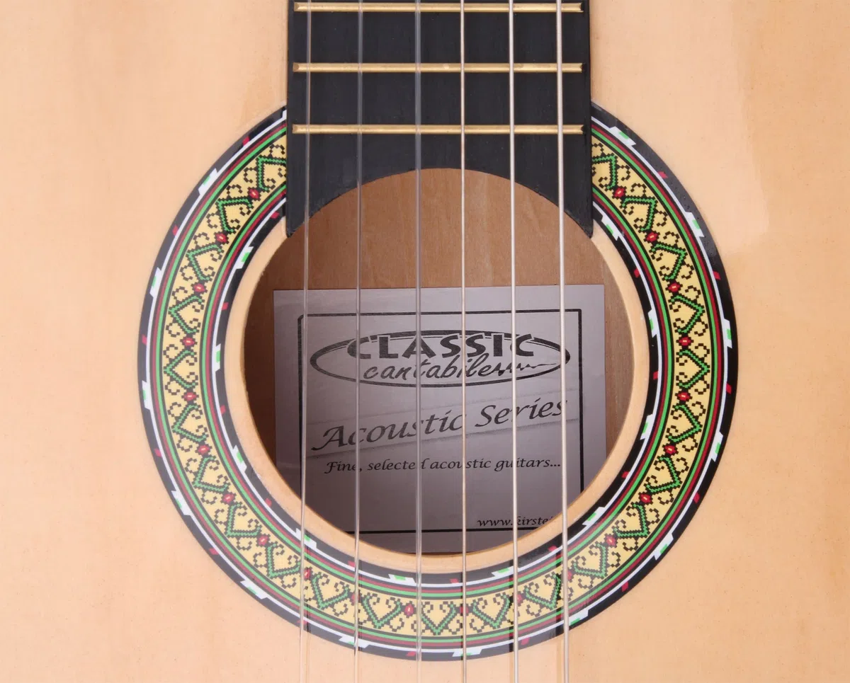 Classic Cantabile Acoustic Series AS-851-L Klassikgitarre 1/2 für Linkshänder Starter-SET (Konzertgitarre, Bag/Tasche, Schule, Plektren, Saiten, Stimmpfeife) natur