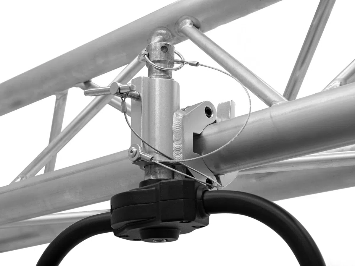 EUROLITE TPTV-1 Klammer silber | Montageklammer mit TV-Zapfen-Aufnahme (28mm), Maximallast WLL 250 kg