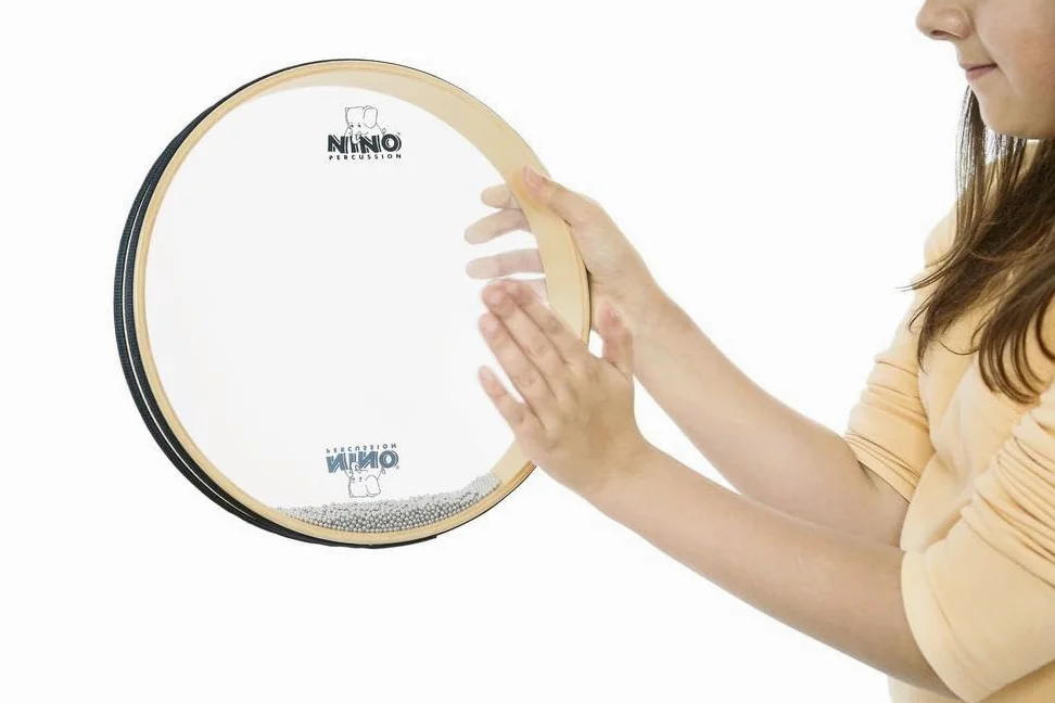 Nino Percussion Sea Drum Instrument - Große Handtrommel für Kinder ab 5 Jahren - Durchmesser 12 Zoll (ca. 30 cm) - Siam Eiche, Natur (NINO35)