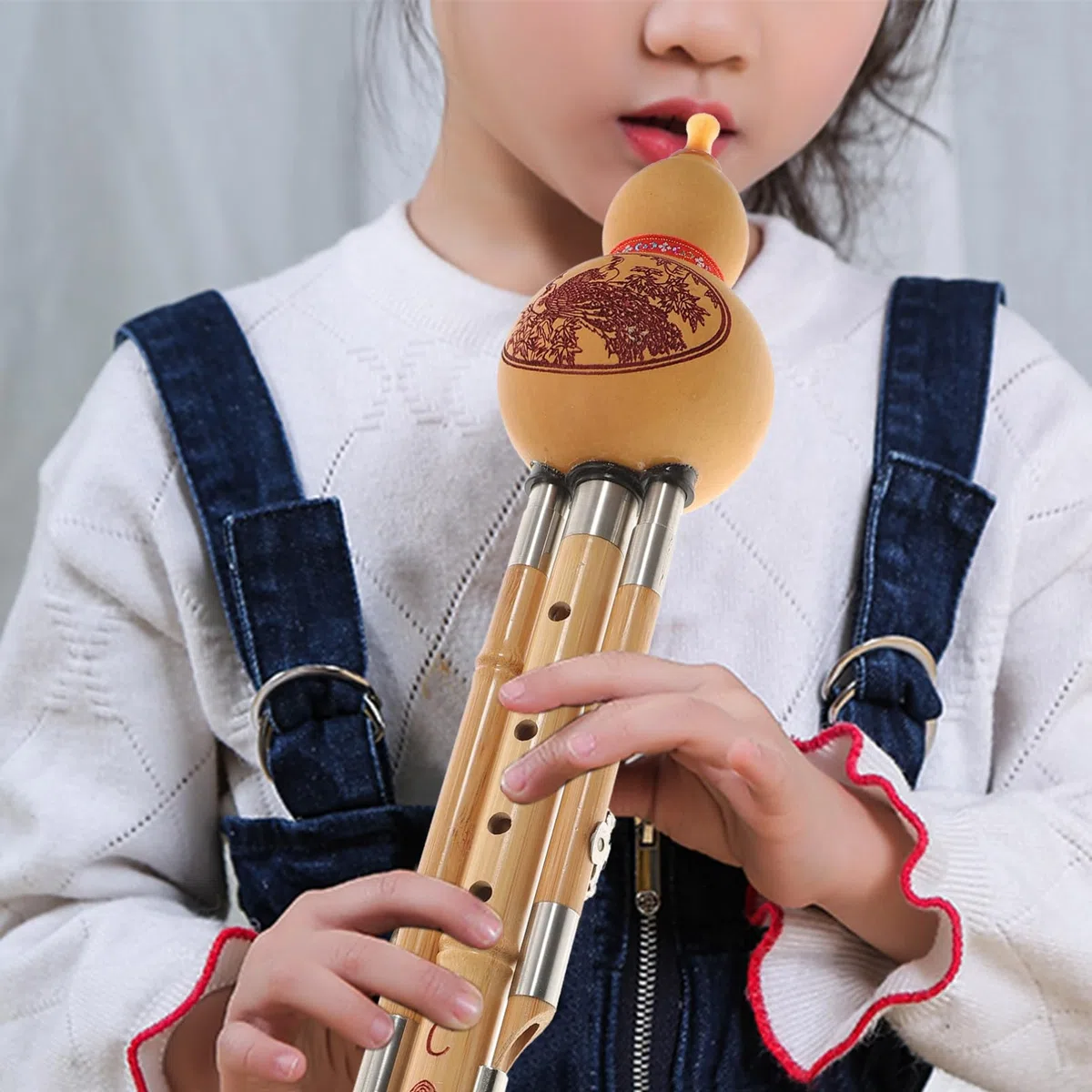 Chinesisches Handgefertigtes Hulusi Bambusblasinstrument C Tonart mit Zwei Sub und Einem Plunger Leicht zu Lernen und Elegantes Design für Musikliebhaber und Zufälliger Stil