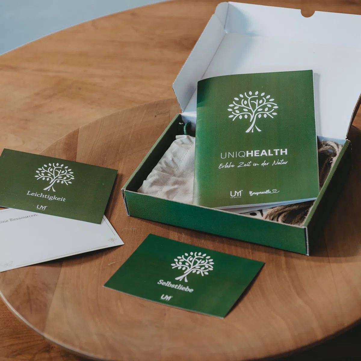 Natur Health Erlebnisbox, Waldbadenbox Self‑Care Box für Achtsamkeit, Natur & Gesundheit – Coaching, Meditationen & Affirmationskarten, Self‑Care Wellness Set